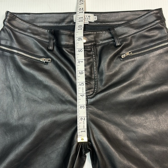 Molly Bracken Black Vegan Leather Skinny Pant. Sz S - Picture 11 of 13